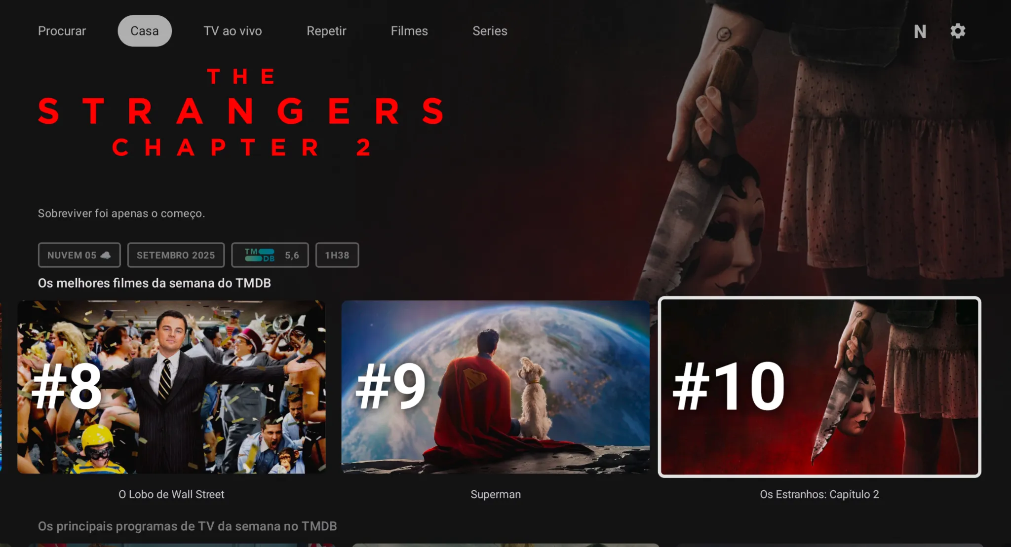 Interface Cloudfire com destaques de filmes